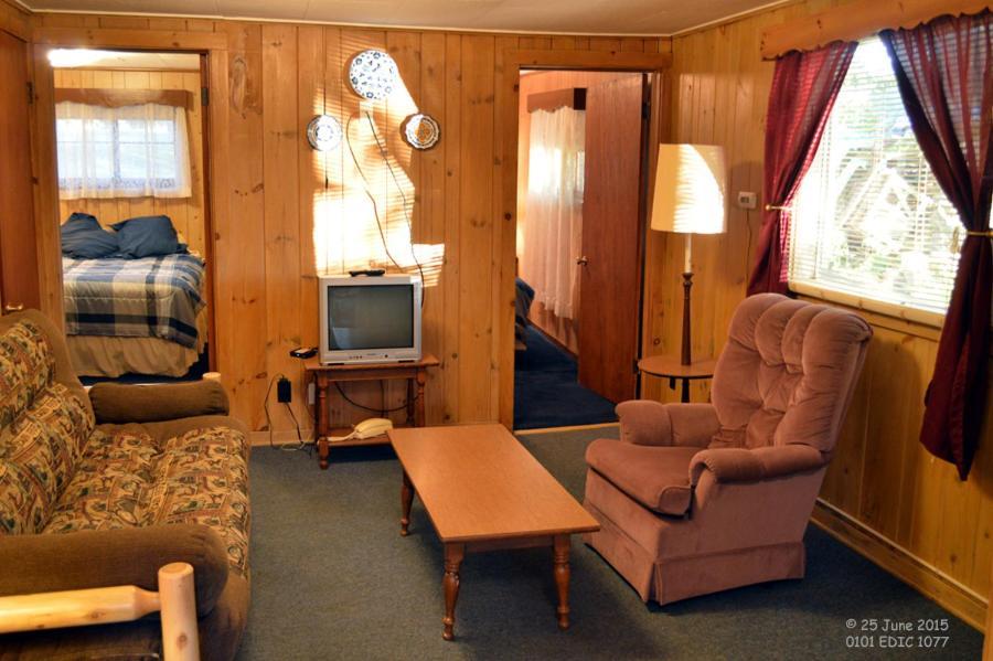 Edgewater Inn & Cottages Eagle River Bilik gambar