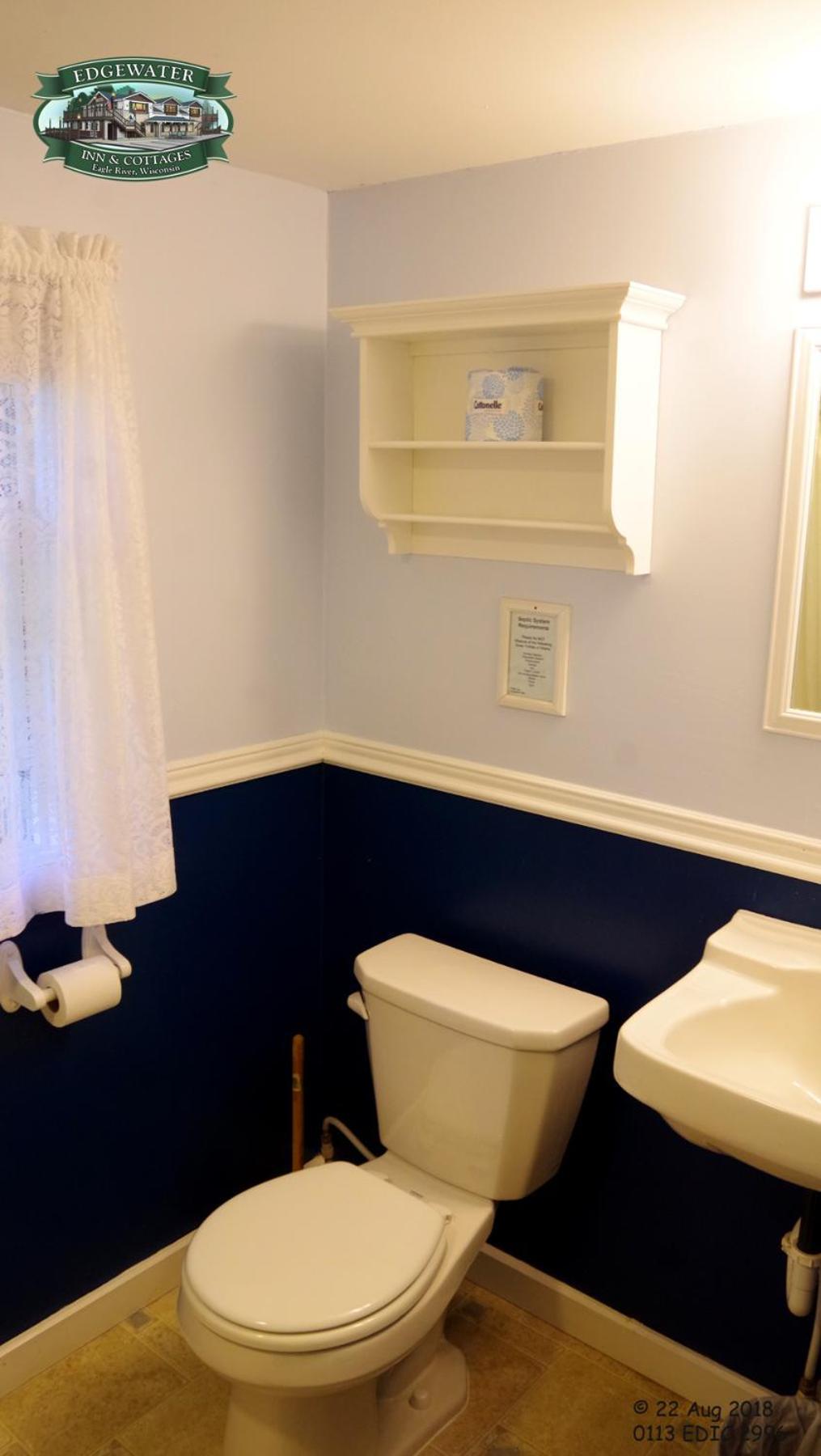 Edgewater Inn & Cottages Eagle River Bilik gambar